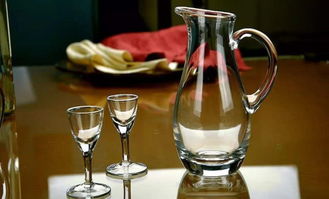 長期適量喝白酒，三個悄然變化可能找上你